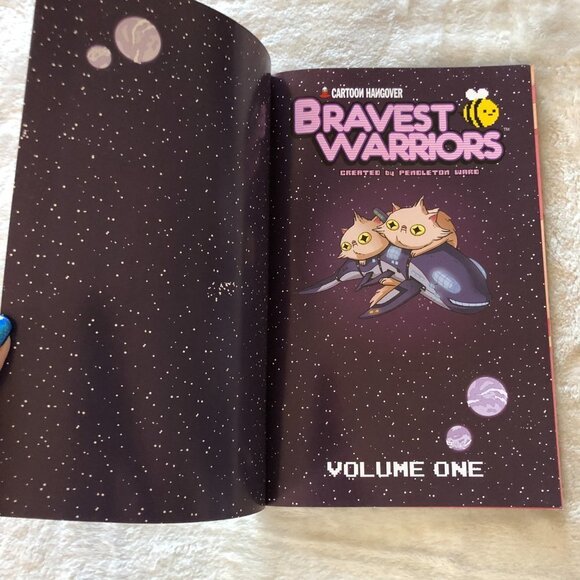 Cartoon Hangover: Bravest Warriors Graphic Novel Books Volume One & Two - Picture 8 of 11